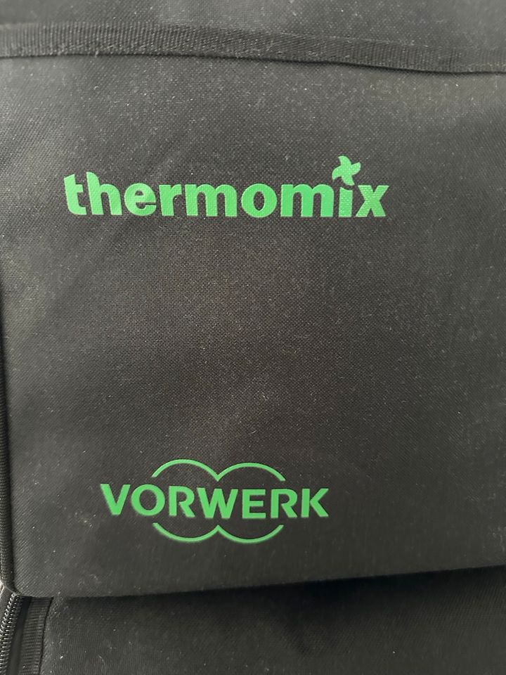 Vorwerk Thermomix Rollkoffer & Varoma Tasche in Neukirchen a Teisenberg