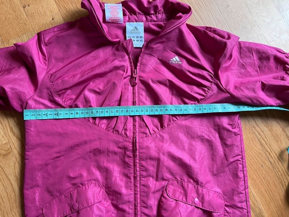 ADIDAS, super schöne Sommer Jacke, Gr. 140/146 in München