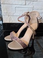 Neu Deichmann Sandaletten Sandalen high Heels 38 Glitzer Hessen - Bebra Vorschau