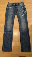 Desigual Jeans mit Blumenapplikation , Gr. 28 Sachsen - Chemnitz Vorschau