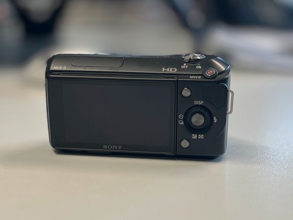 Sony Alpha Nex-3 + Rikenon 1:1.7/50mm | Keine Displaykratzer in Ilmenau