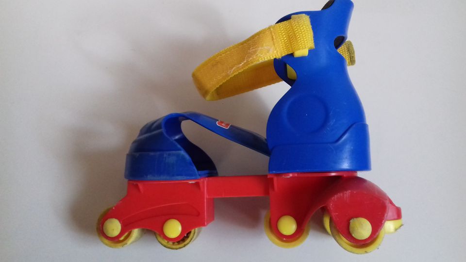 Fisher Price Kinder Rollschuh verstellbar von Größe 23 bis Größe. in Mönchengladbach