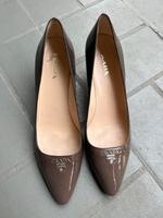 Prada Pumps taupe Größe 39 so gut wie neu Nordrhein-Westfalen - Waltrop Vorschau