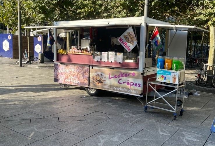 Crêpes Waffel Imbiss imbisswagen Burger Wurst mieten Food Truck in Bad Vilbel