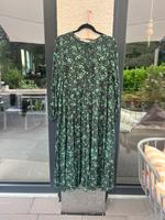 ZARA Zauberhaftes Midikleid mit Blümchen L / 40 Nordrhein-Westfalen - Dülmen Vorschau