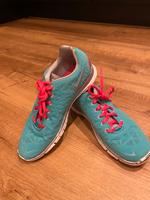 Nike Schuhe Gr. 37,5 Bayern - Bad Feilnbach Vorschau