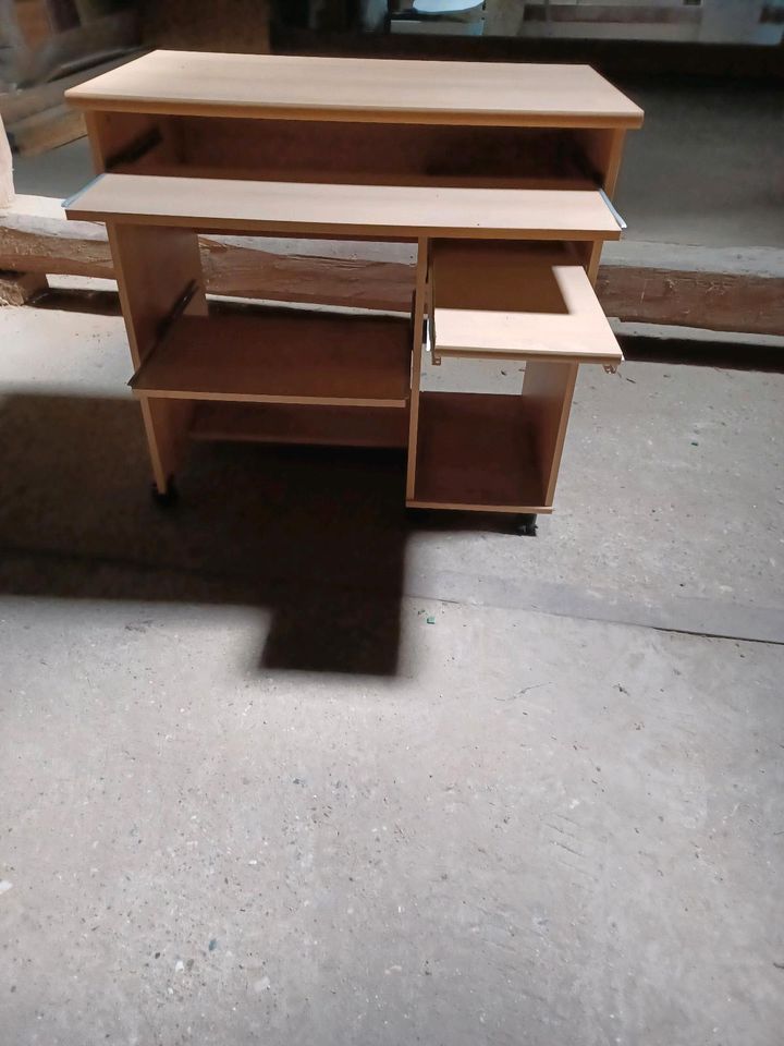 Schreibtisch in Beilrode