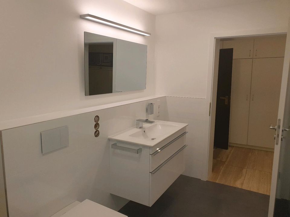 Badezimmer Sanierungen,  Hänge wc  ,  Waschbecken  Montage in Oberhausen