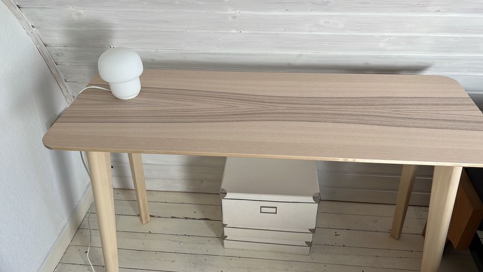 Ikea Lisabo Schreibtisch wie neu in Hilden