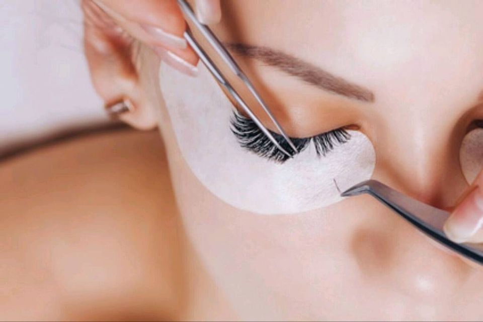 Schulung zert.gep. Wimpernstylist Lashstylist Wimpernverlängerung in Nürnberg (Mittelfr)