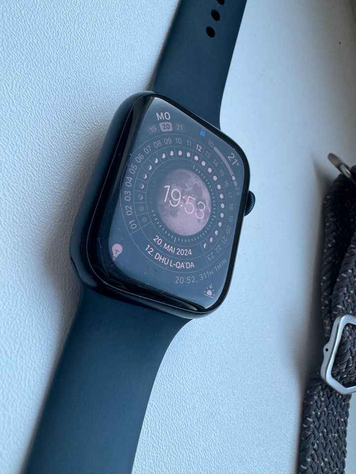 Apple Watch 7, 45 mm, Edelstahl, cellular in Seligenstadt