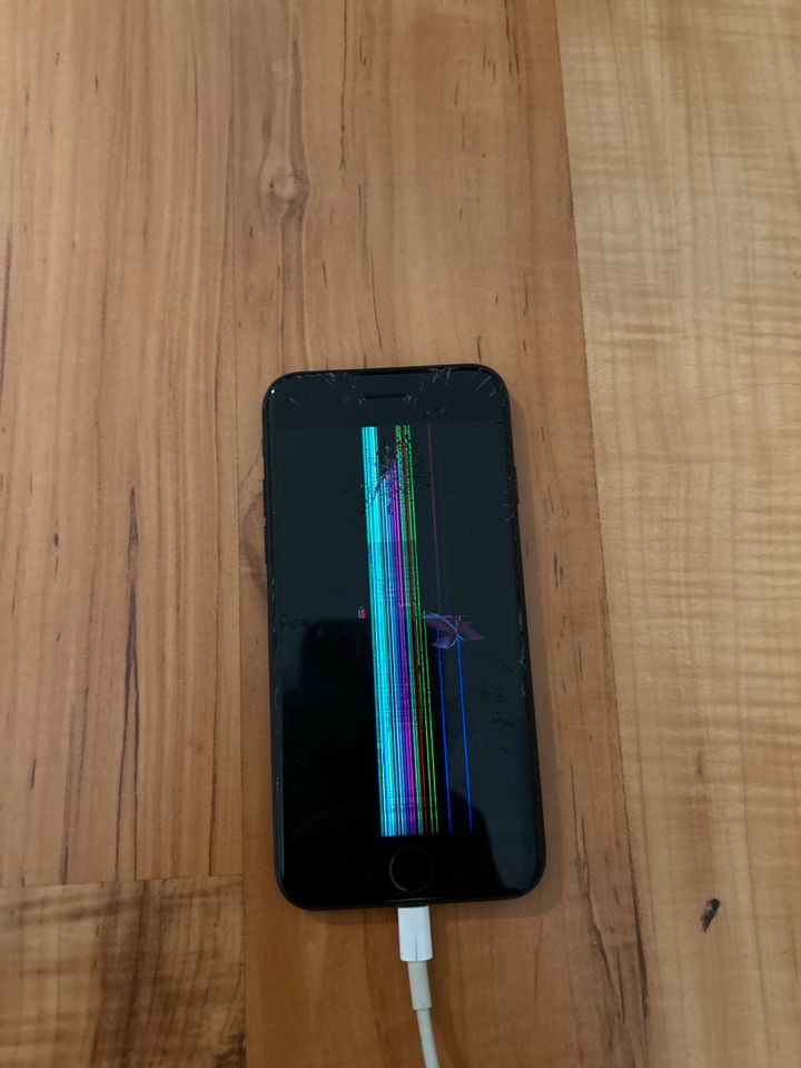 iPhone 7 32GB schwarz (defekt) in Bruchsal
