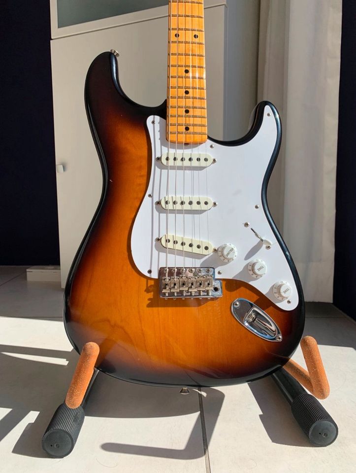 Fender American Original 50‘s Stratocaster mit Kloppmann ST54 PU in Neunkirchen