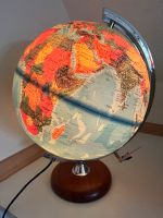 Globus, beleuchtet mit Holzsockel und Lupe Kiel - Russee-Hammer Vorschau
