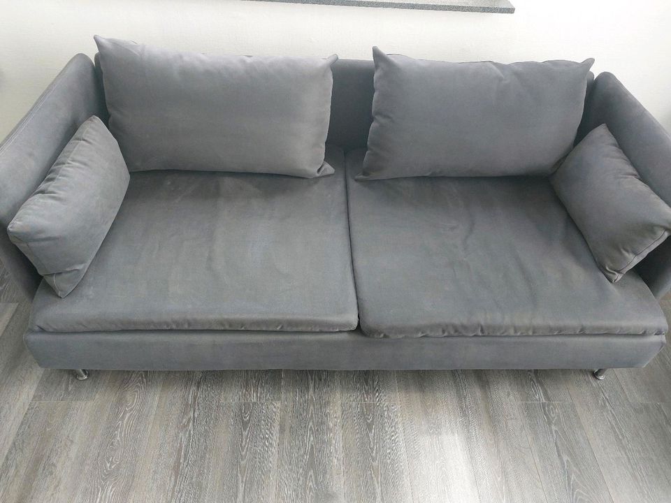 Couch grau in Offenburg