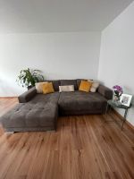 Sofa mit automatischem elektrischem Sitz und 3 großen Kopfkissen Köln - Bayenthal Vorschau