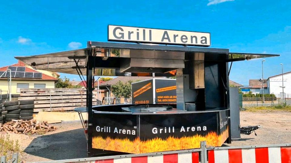 ROKA Schwenkgrill Grillwagen Holzkohle  Gas Grill Imbiss BBQ mieten zu vermieten XXL Imbisswagen Imbissanhänger Grillwagen Verkaufswagen Schwenkgrill Arena mieten zu vermieten Food trailer Schwenkgril in Groß-Gerau