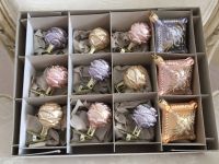 12 Teile shabby Christbaum-Schmuck Rosen-Clips Kissen Weihnachten Baden-Württemberg - Weil am Rhein Vorschau