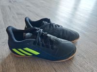 Adidas Turnschuhe/ Hallenschuhe/ Fußball Gr. 32 *neuwertig* Sachsen-Anhalt - Hettstedt Vorschau