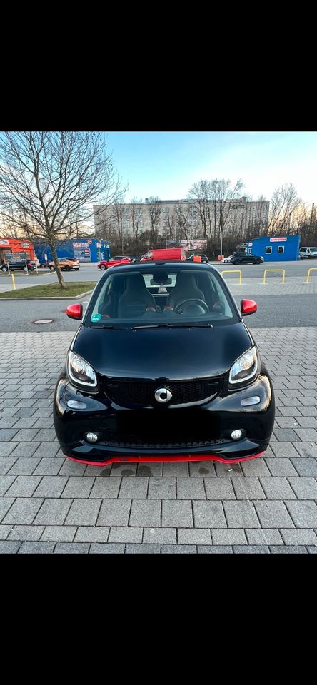 smart for two cabrio Brabus red-style Sonderedition 90 PS in München