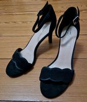 Wie neu - tolle edle Sommer Pumps Leder Niedersachsen - Buxtehude Vorschau