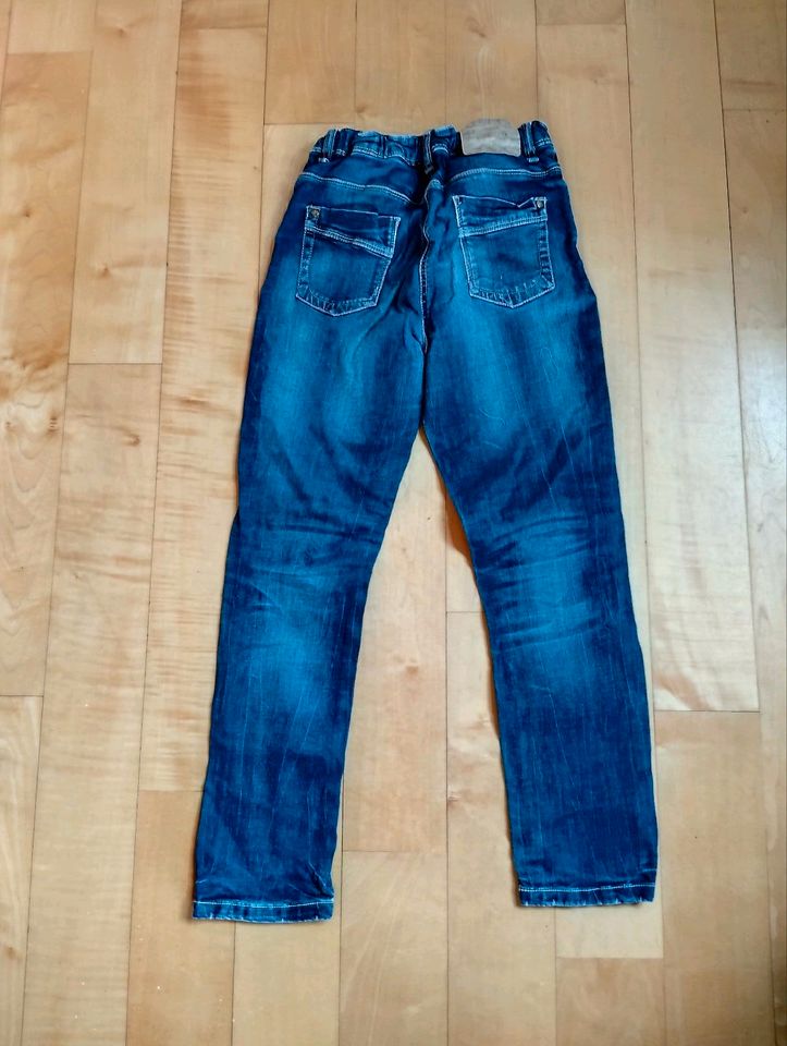 Jeans C&A Gr.140 in Illingen