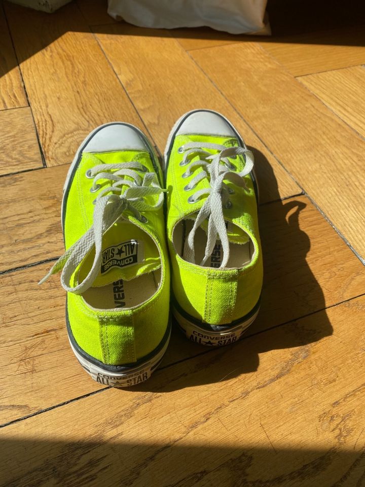 Converse All Star low Chucks neon Gr. 36,5 in Hamburg