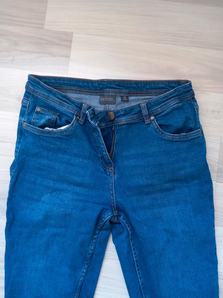 blaue Jeans Gr. 36 in Deidesheim