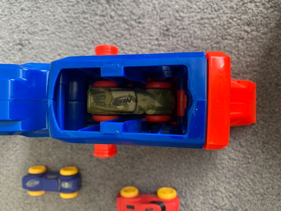 Hasbro Nerf Nitro FlashFury Chaos Autos und Pistole in Berlin