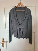 Grauer Cardigan Strickjacke Jacke Gr. 40 L Vero Moda München - Maxvorstadt Vorschau