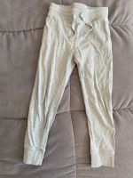 Graue Jogginghose von H&M Gr.122/ gemütliche Hose/ Schlafhose Nordrhein-Westfalen - Neuenkirchen Vorschau