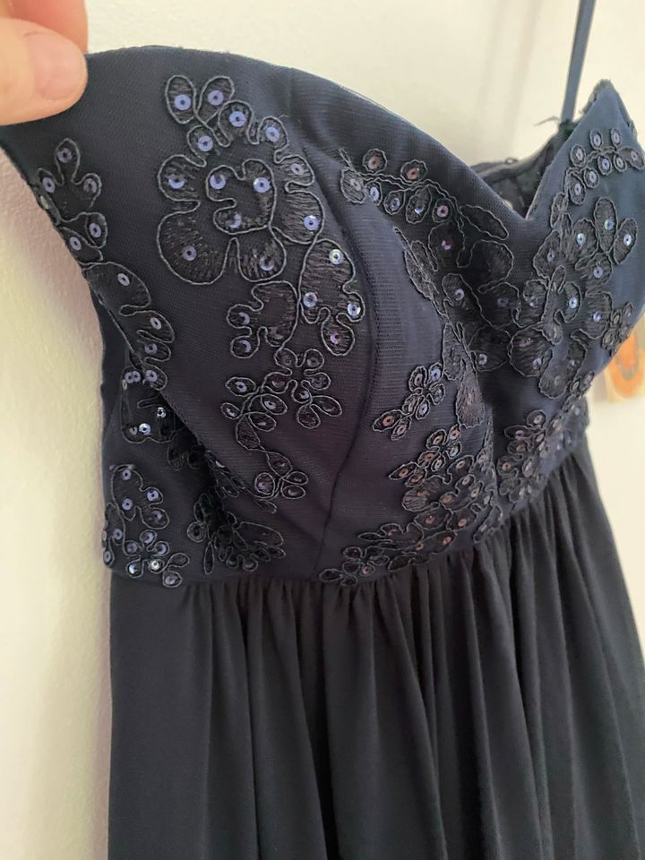 Ballkleid, Festkleid, 38 Pailletten schulterfrei in Saarbrücken