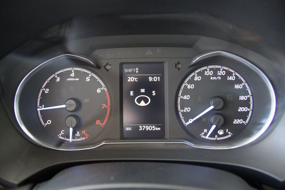 Toyota Yaris 1.0 VVT-i Comfort KAMERA/TEMPOMAT/NAVI in Achim