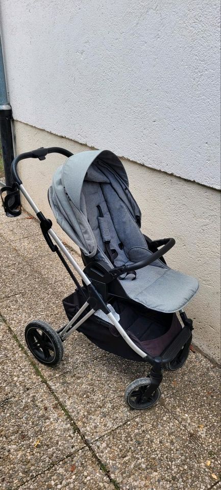 Kinderwagen Hauck Kombi-Kinderwagen Buggy in Neubiberg