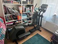 LifeFitness 9500 HR Crosstrainer (Verkleidung gebrochen) Düsseldorf - Friedrichstadt Vorschau