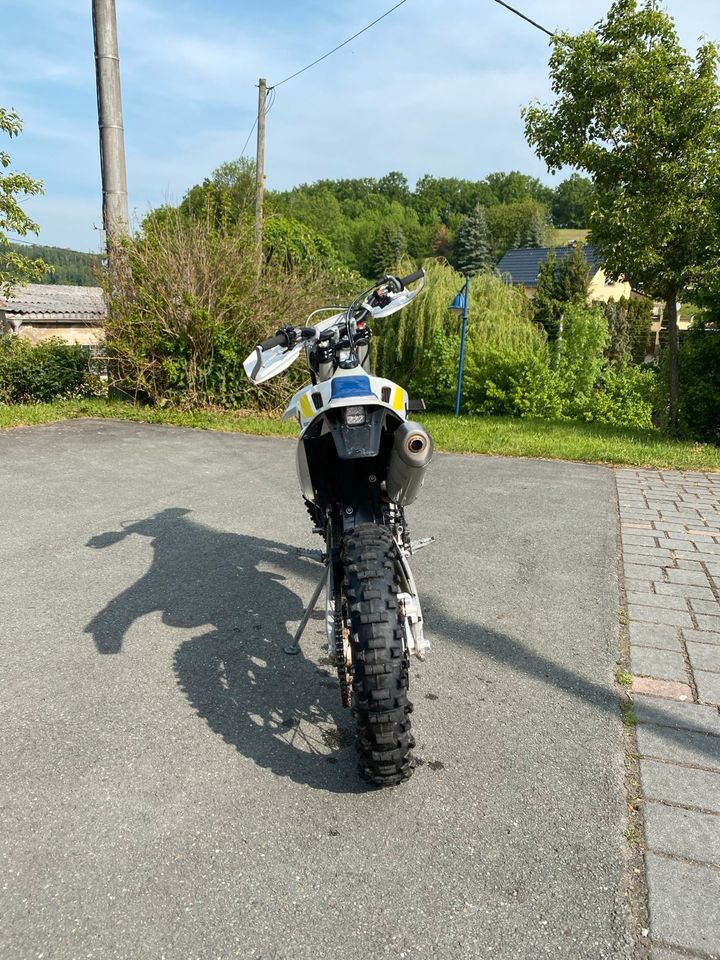 Husqvarna FE 250 in Waldenburg