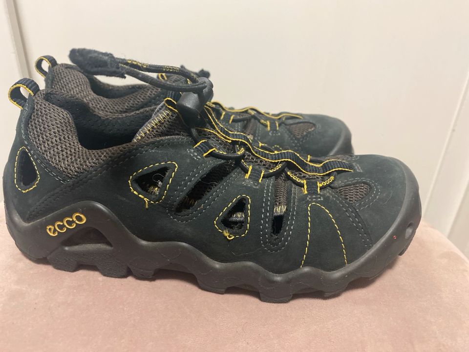 Ecco Sommersandalen Wanderschuhe* Gr. 33 in Bad Säckingen