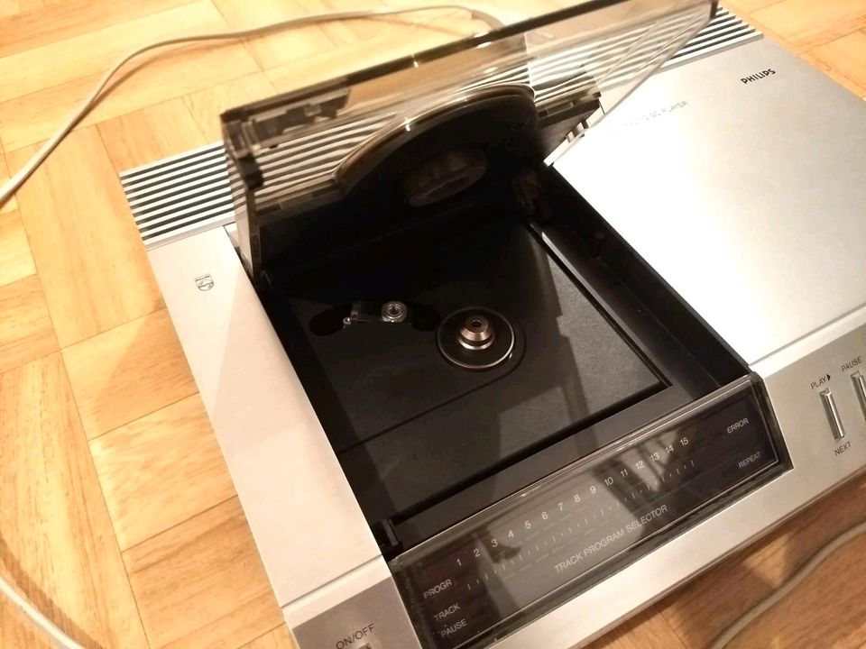 CD 100 - Player von Philips in Dresden