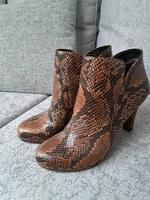Stiefeletten Tamaris Gr. 40, braun Hessen - Schwalbach a. Taunus Vorschau