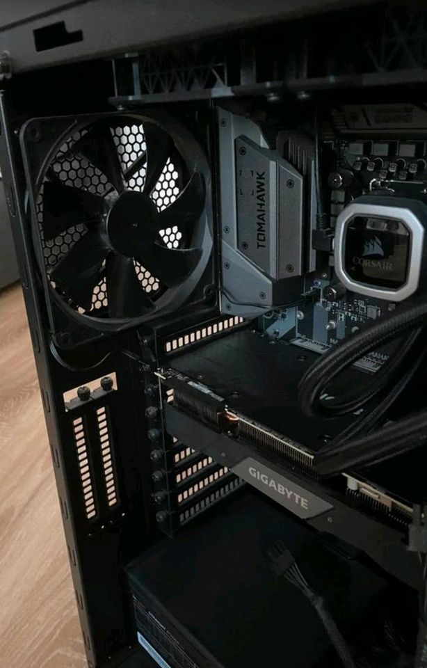 Gaming PC RTX 2080 Super i7 9700k 16 GB DDR 4 RAM 240mm AIO in Tarp