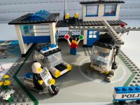 Lego Legoland Polizei-Station 6384 komplett aus den 80er Rarität Hessen - Bad Vilbel Vorschau