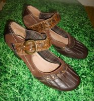 Queens Damen Echt LEDER Wildleder Riemchen Pumps Braun Gr.39 Nordrhein-Westfalen - Gelsenkirchen Vorschau