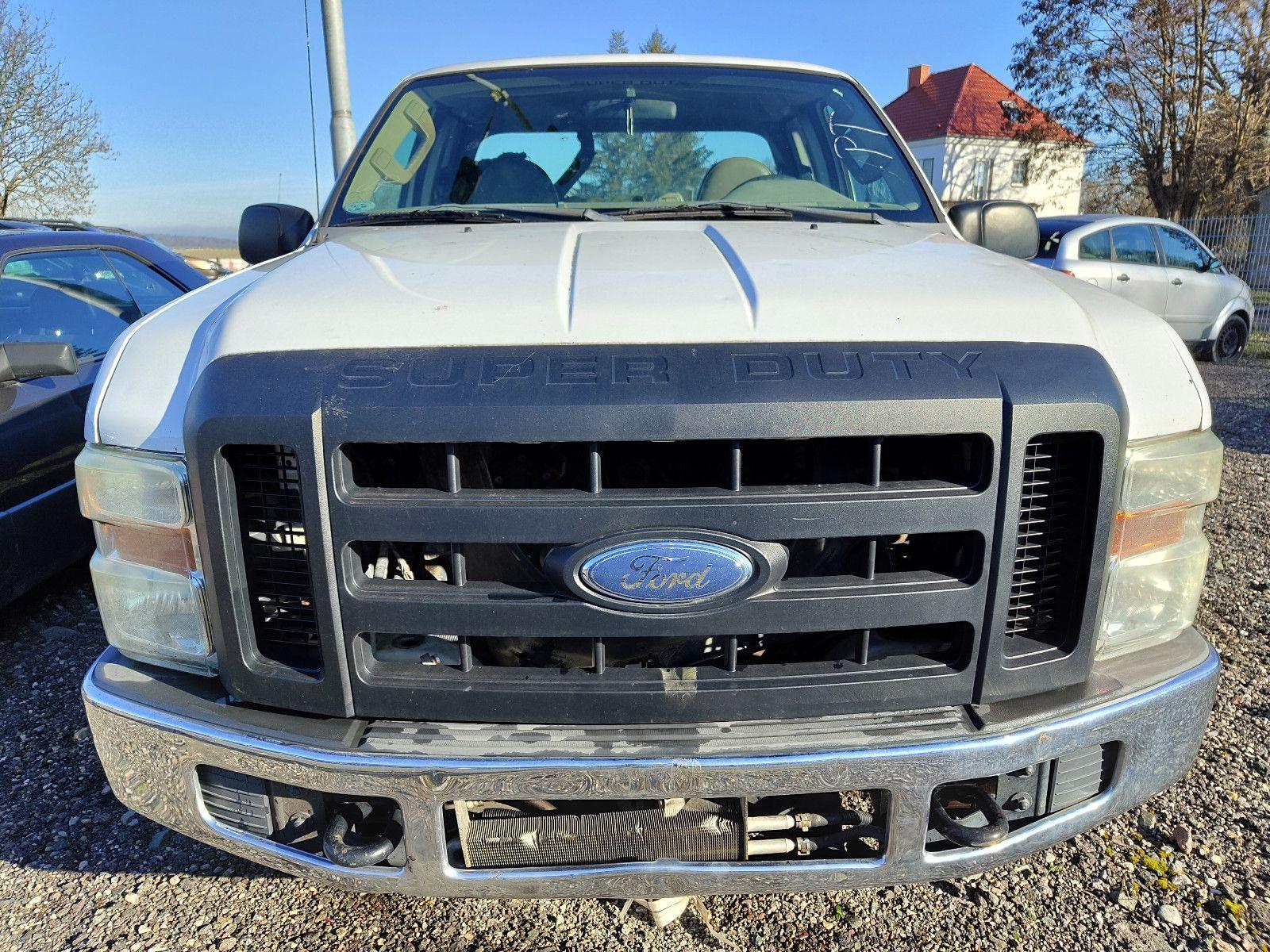 Abbildung des Autos Ford F 250 Super Duty XL…