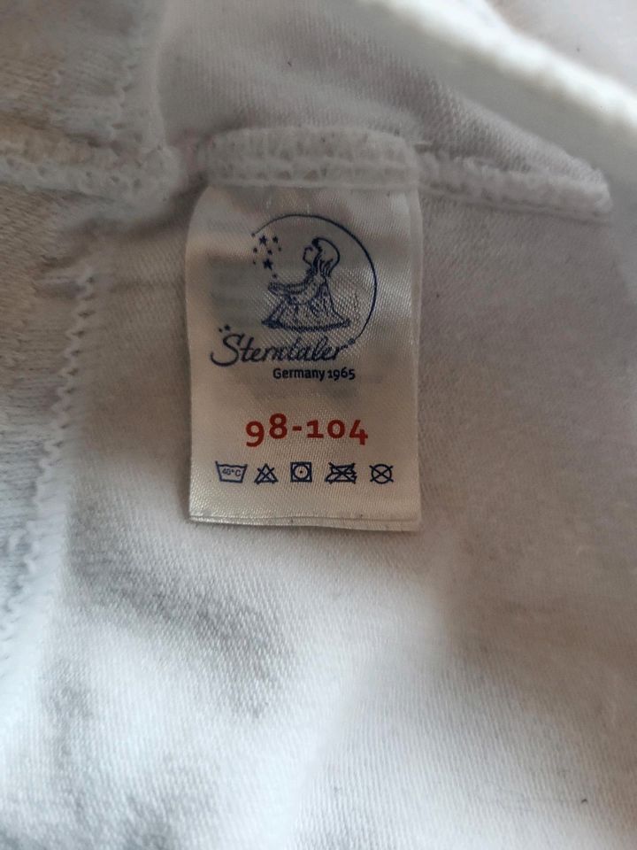 Strumpfhosen Sterntaler Gr. 98/104 zusammen 7 Euro in Holzweißig