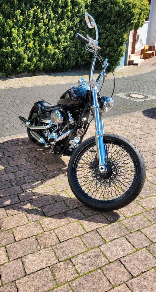 Harley-Davidson Rocker C in Weiler bei Monzingen