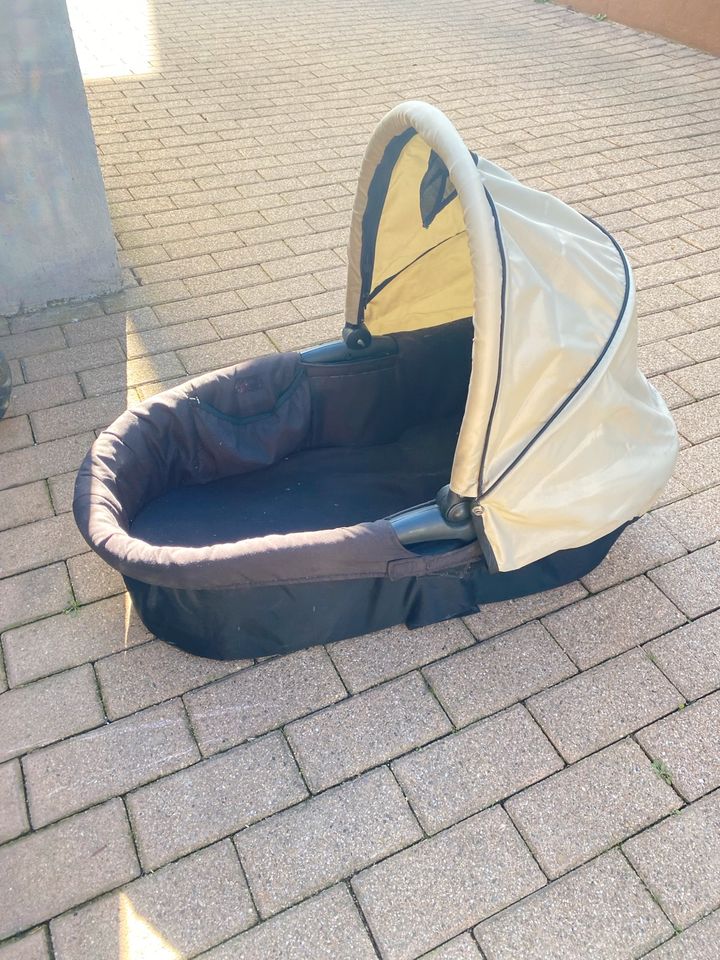 Babyjogger Babywanne für den Buggy mit Maxicosi-Adapter in Friesenheim