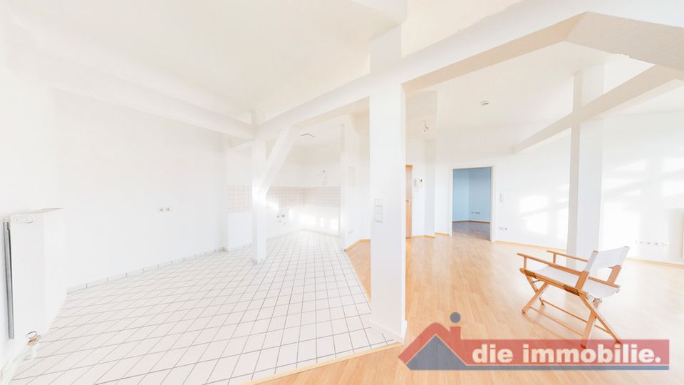 *** DG mit Balkon und offener Wohnküche * 3 Zimmer *** in Magdeburg