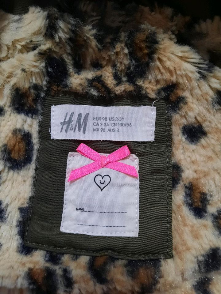 Parka Jacke Leo H&M olivgrün leo Gr. 98 Winterjacke Mädchenjacke in Berlin