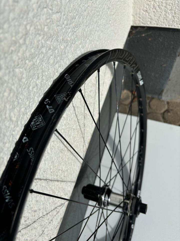 DT Swiss m 1700  Laufradsatz 27,5 Zoll 22,5 mm Standardmaß in Freiburg im Breisgau