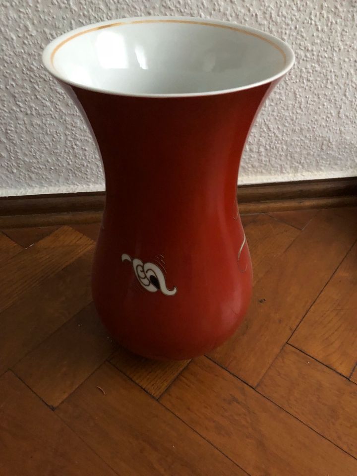 Boden-Vase in Halle